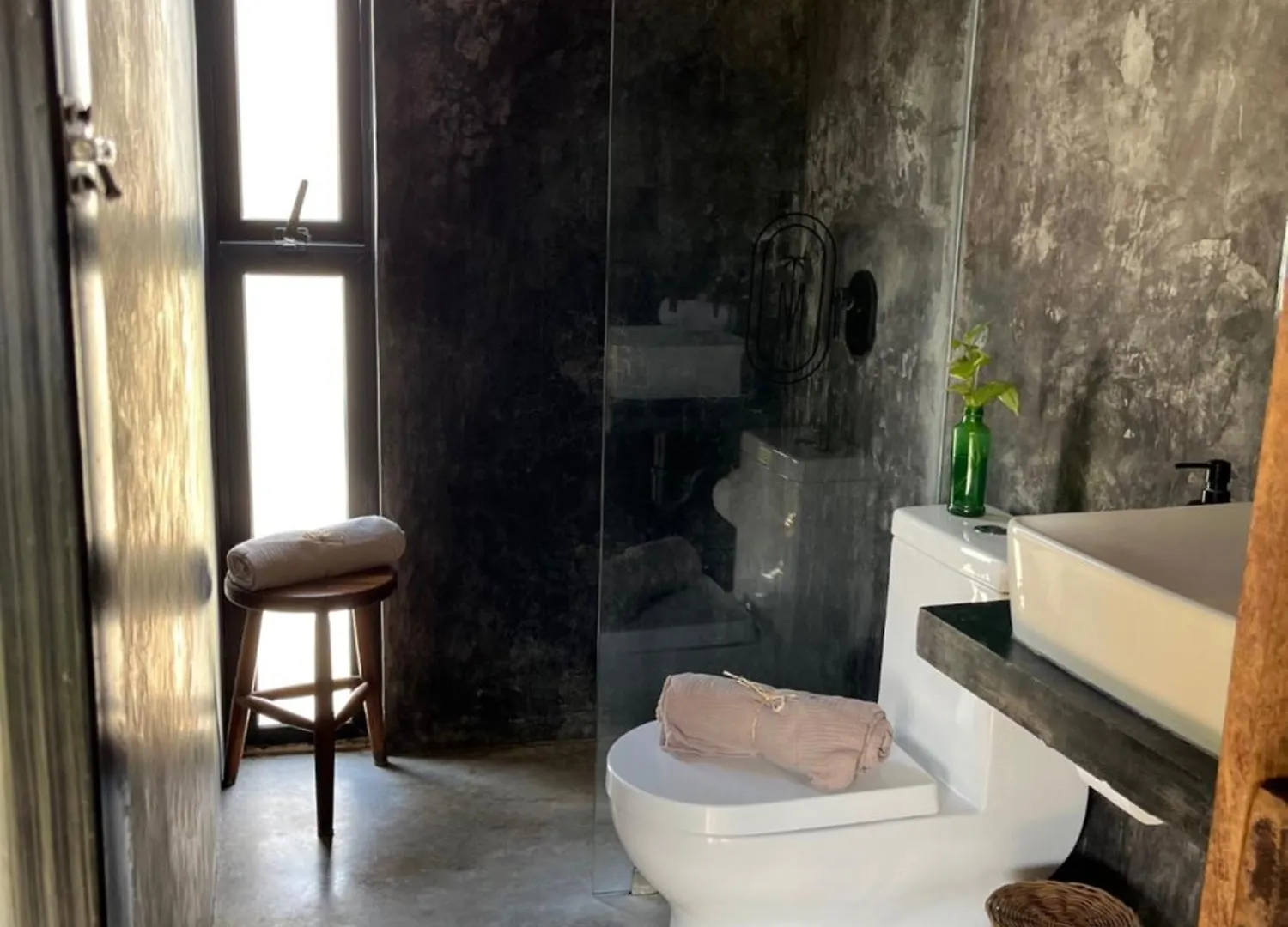 Ostello Meteora Stay & Coffeehouse Tulum