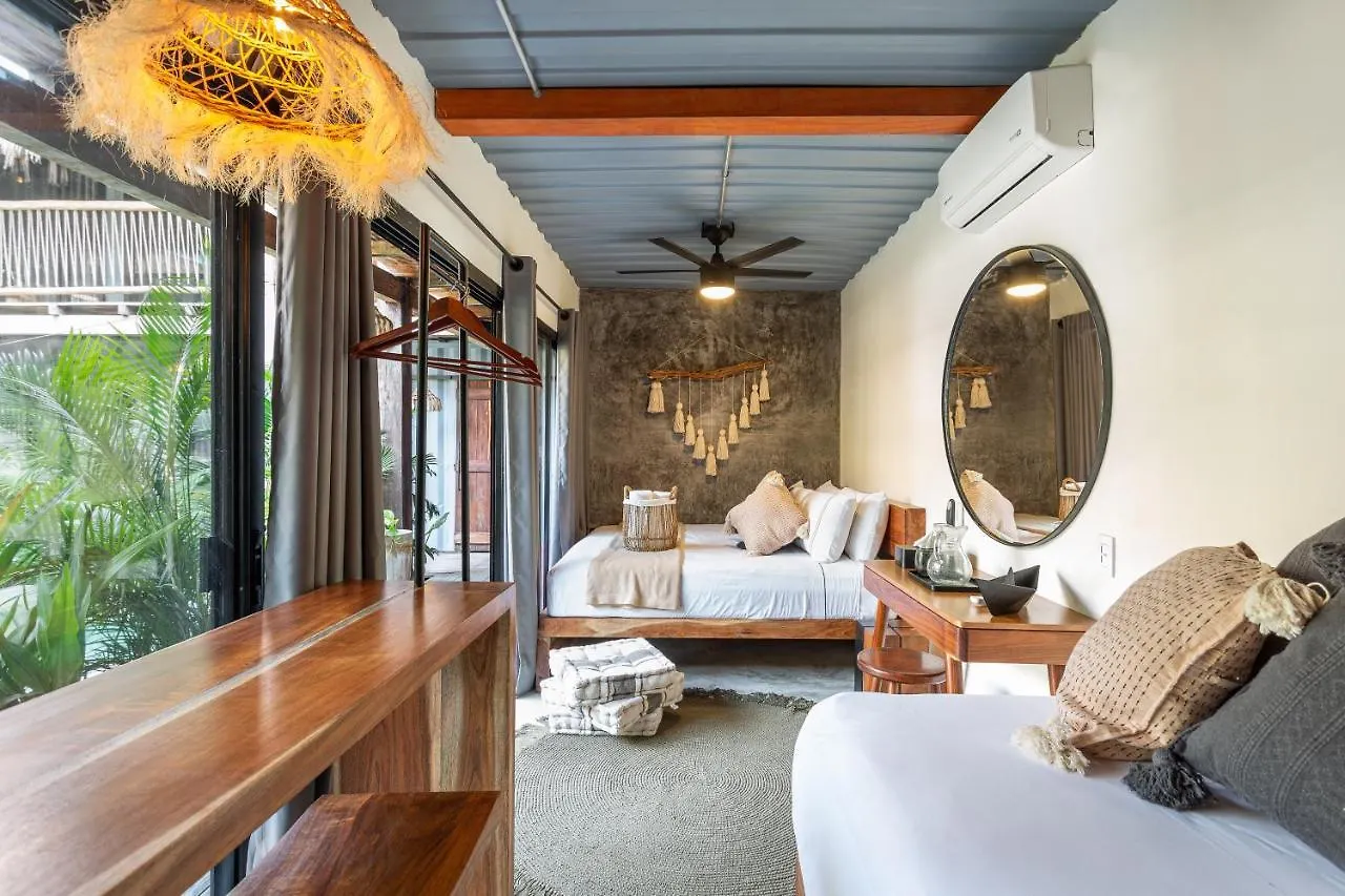 Hostel Meteora Stay & Coffeehouse Tulum