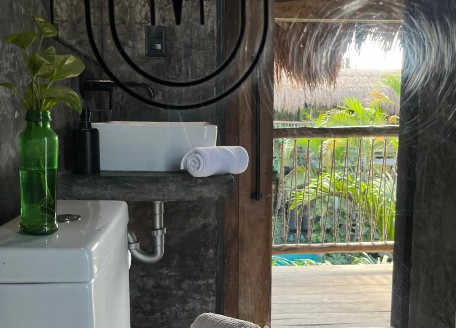 Meteora Stay & Coffeehouse Tulum
