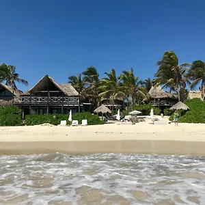 https://luv-tulum.quintano-roohotels.com