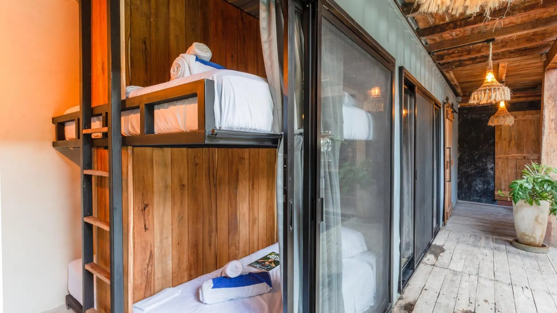 Hostel Meteora Stay & Coffeehouse Tulum